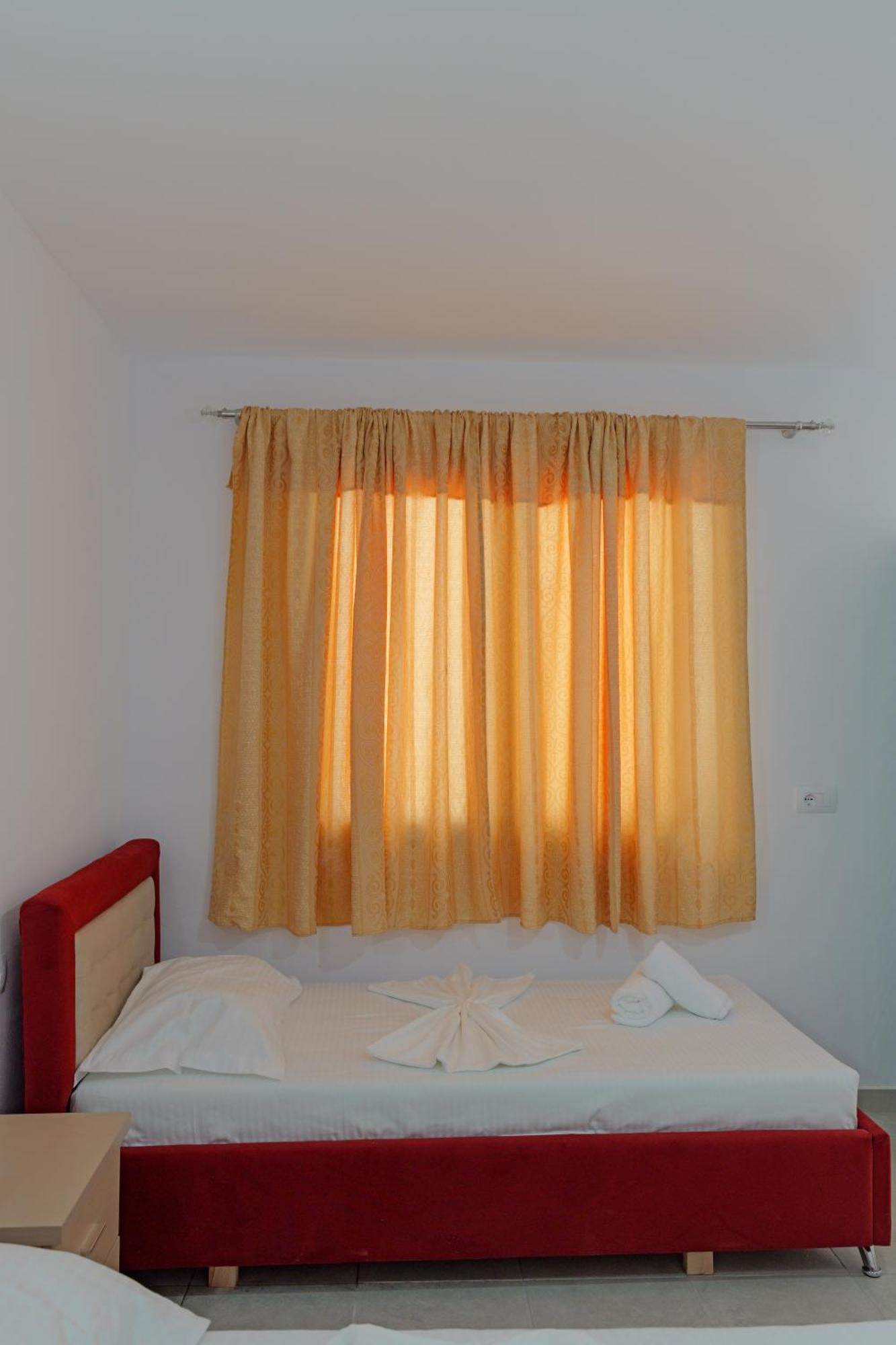 Xhovani Apartment
