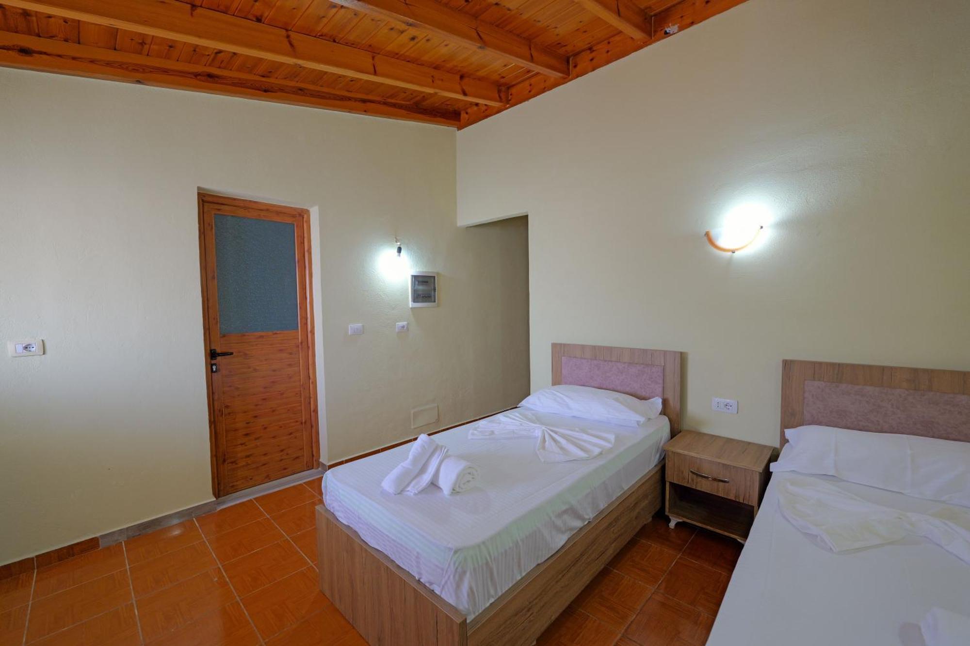 Xhovani Apartment
