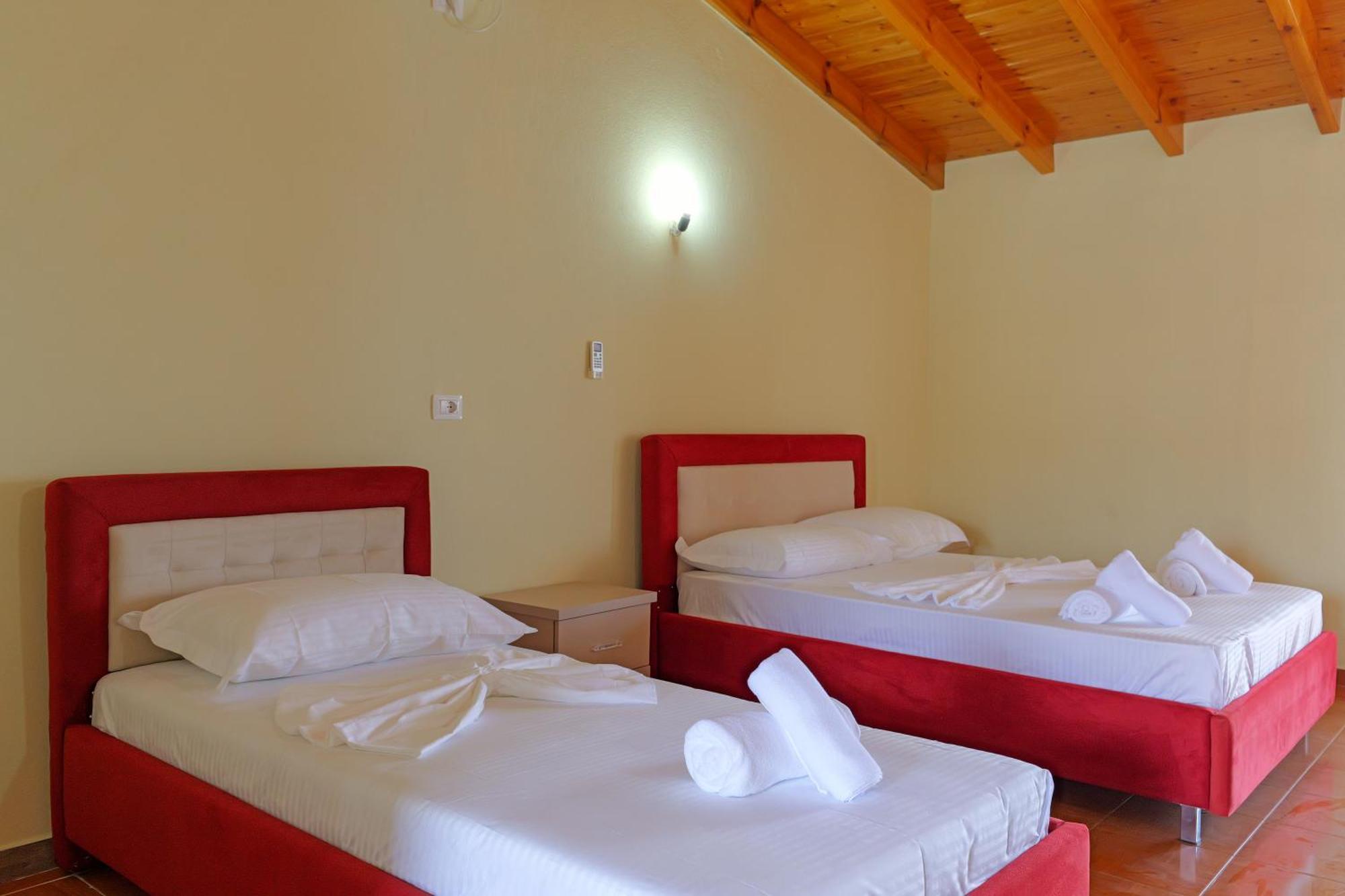 Xhovani Apartment Ksamil