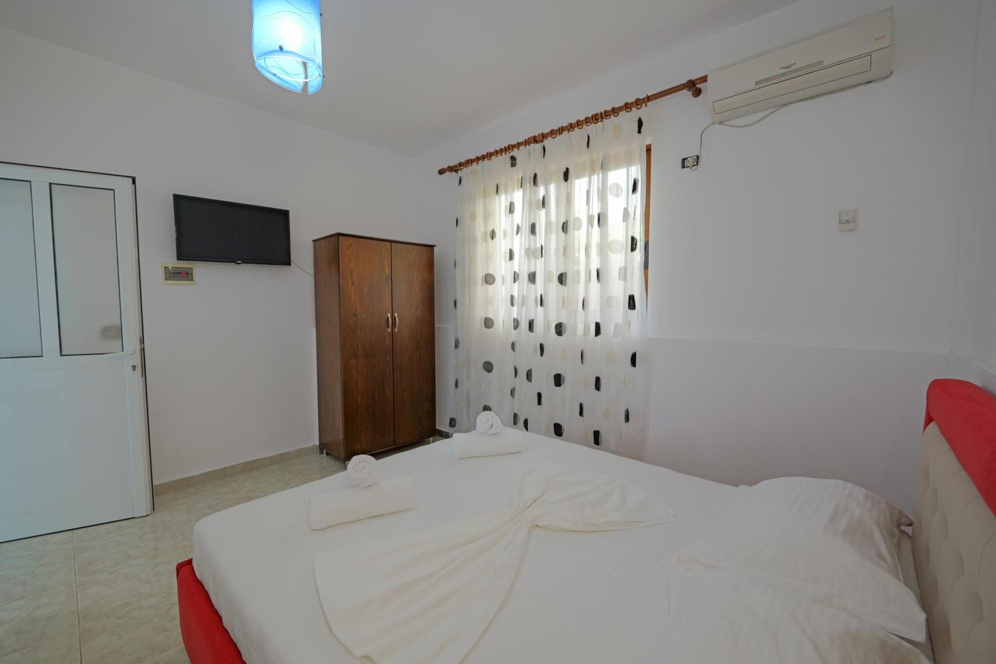 Xhovani Apartment Ksamil